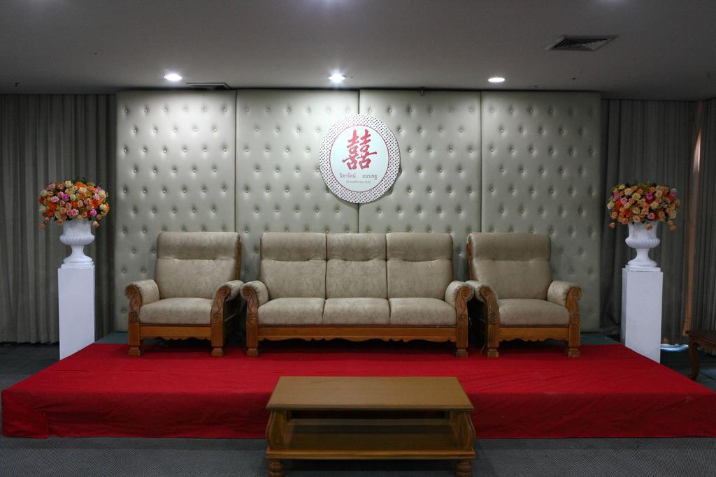 Wattana Park Hotel Trang Ngoại thất bức ảnh