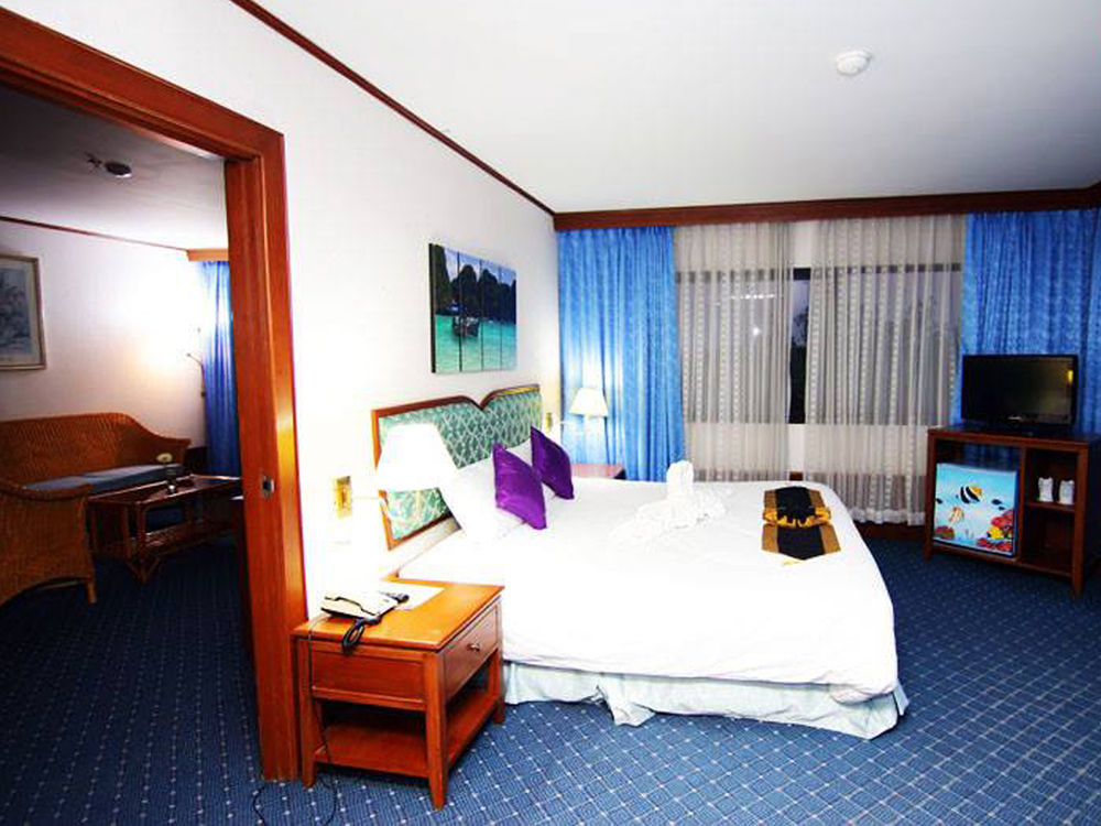 Wattana Park Hotel Trang Ngoại thất bức ảnh